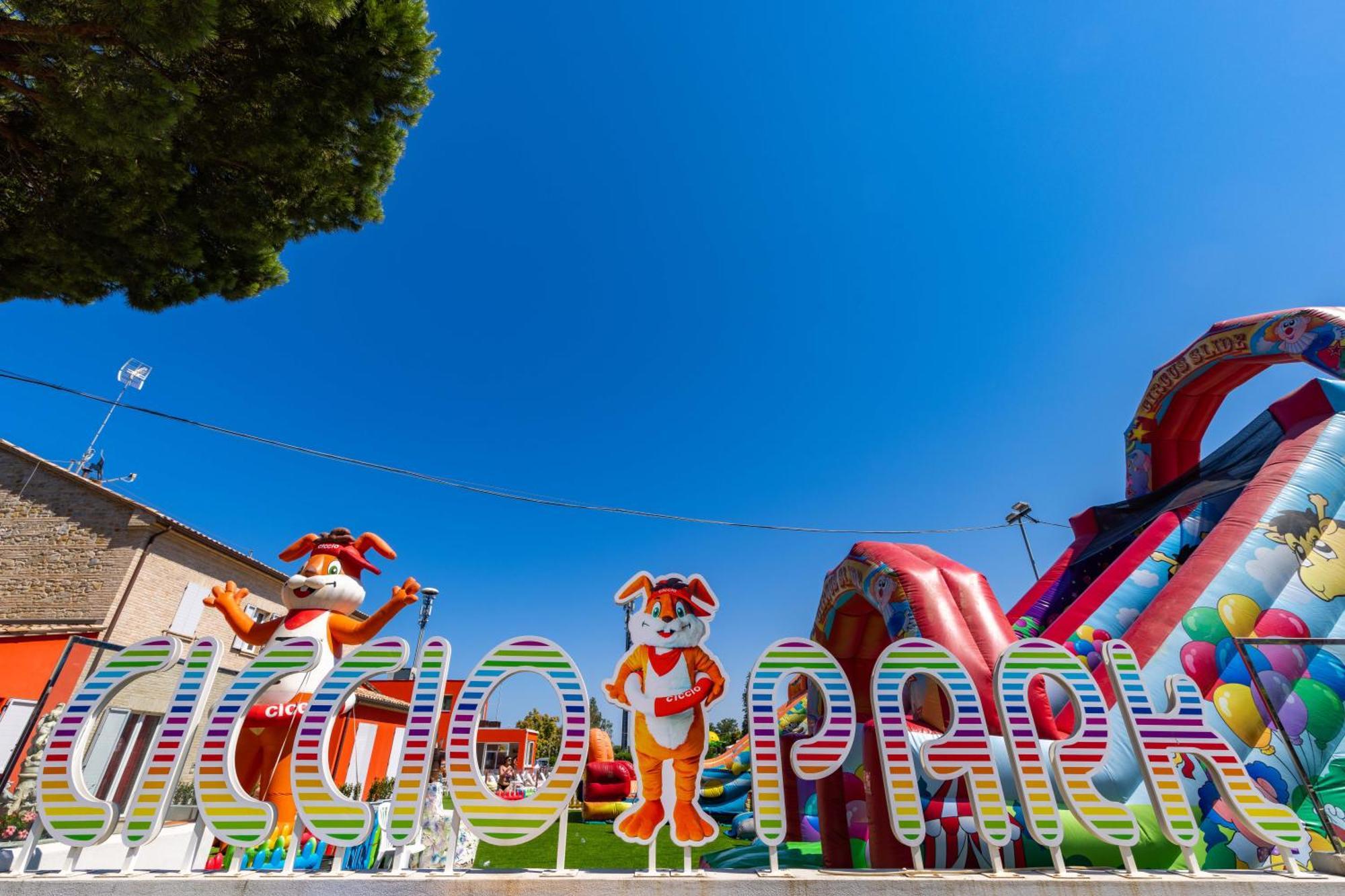 Ciccio Hotel Misano Adriatico Eksteriør bilde